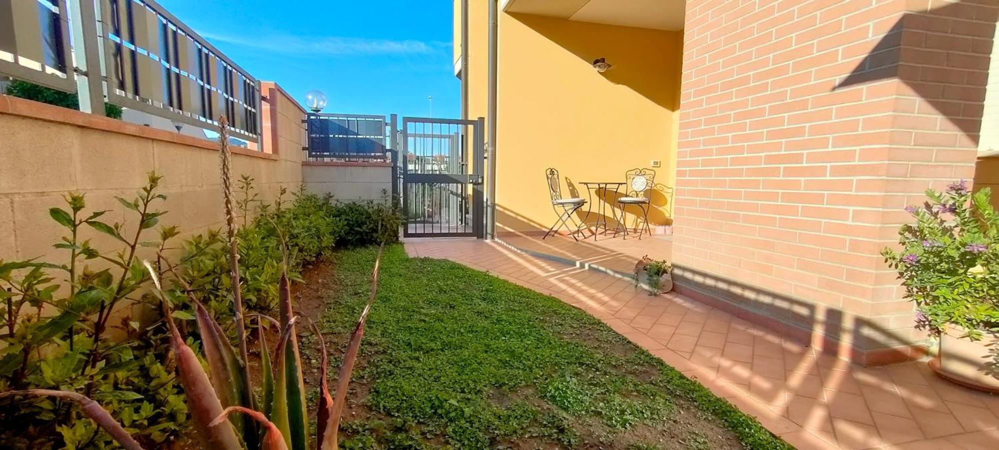 Casa Toto Villa Venturina Terme Exteriör bild